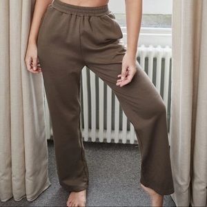 🌸 wide leg track pants